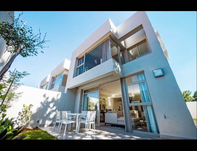 2 BEDROOM TOWNHOUSE TO LET IN NORWOOD